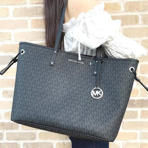 LIKE NEWMichael Kors REVERSABLE Black OR MK LOGO FLIP...
